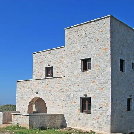 Сasa de vacaciones Anaroussa Diros Areopoli