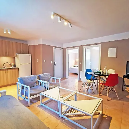 Сasa de vacaciones Anaroussa Diros *