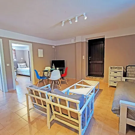 Сasa de vacaciones Anaroussa Diros Areopoli