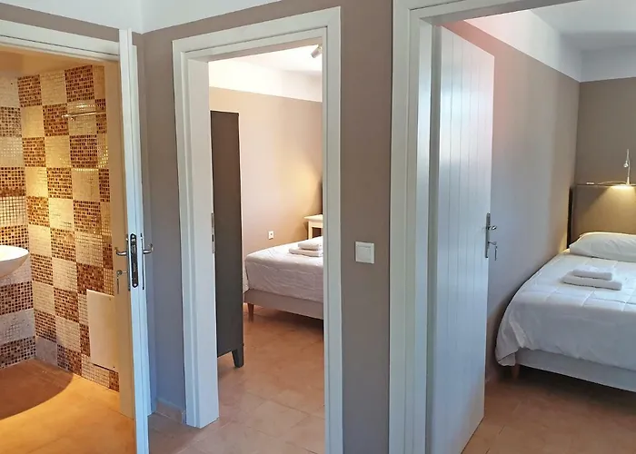 Сasa de vacaciones Anaroussa Diros