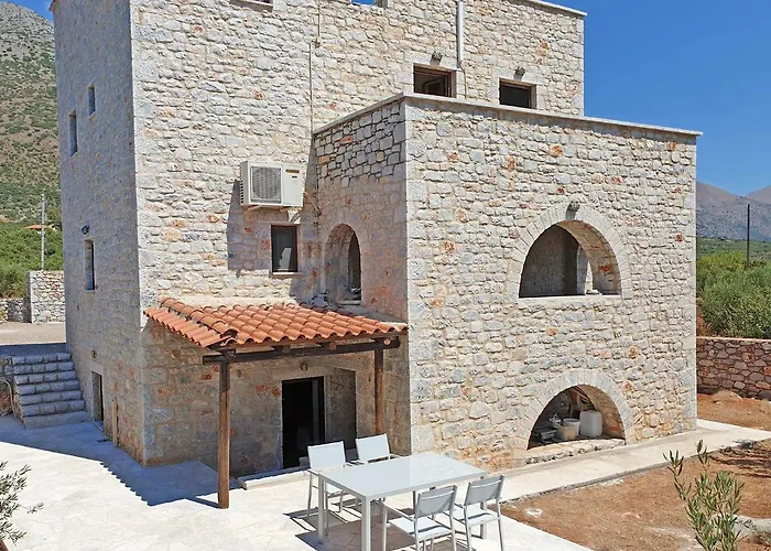 Сasa de vacaciones Anaroussa Diros *